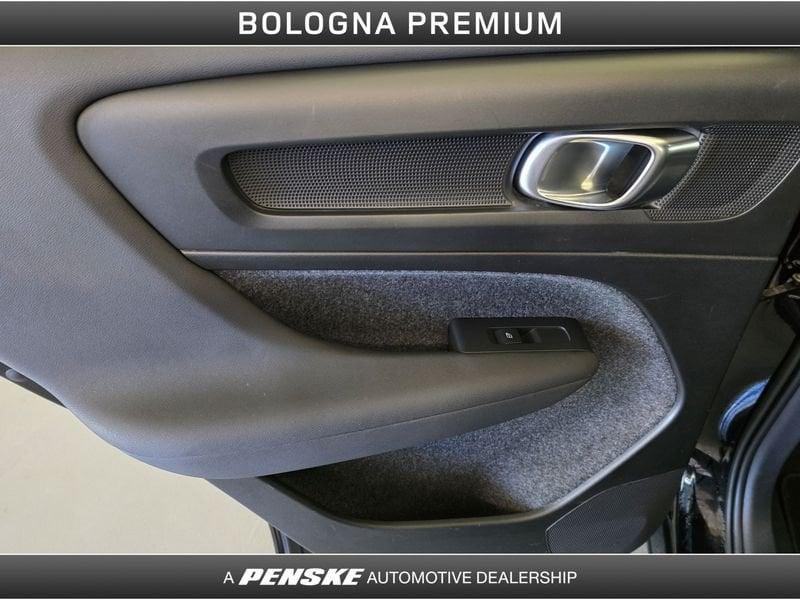 Volvo XC40 XC40 B3 automatico Core