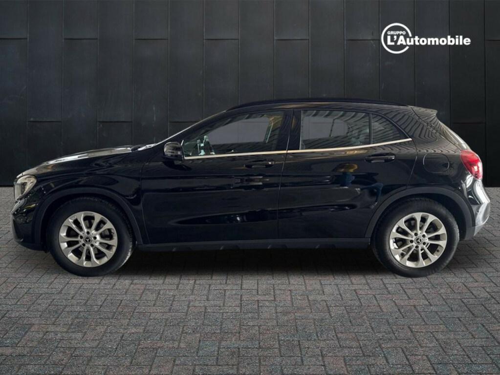 Mercedes GLA 180 180 Business 7G-DCT