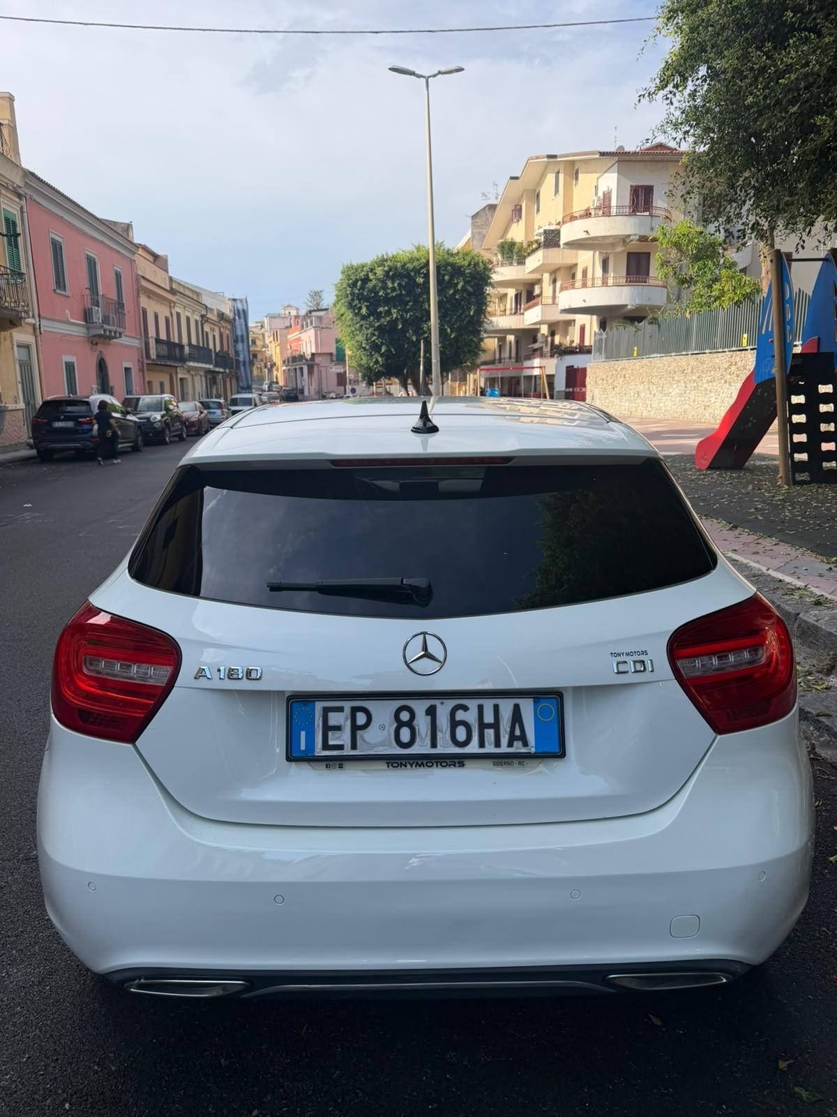 Mercedes-benz A 180 CDI BlueEFFICIENCY Automatic Executive