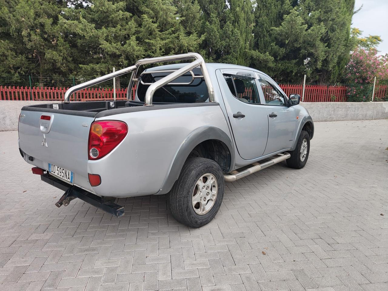 Mitsubishi L200 Mitsubishi L 200 2.5 DI-D/136CV doppia cabina