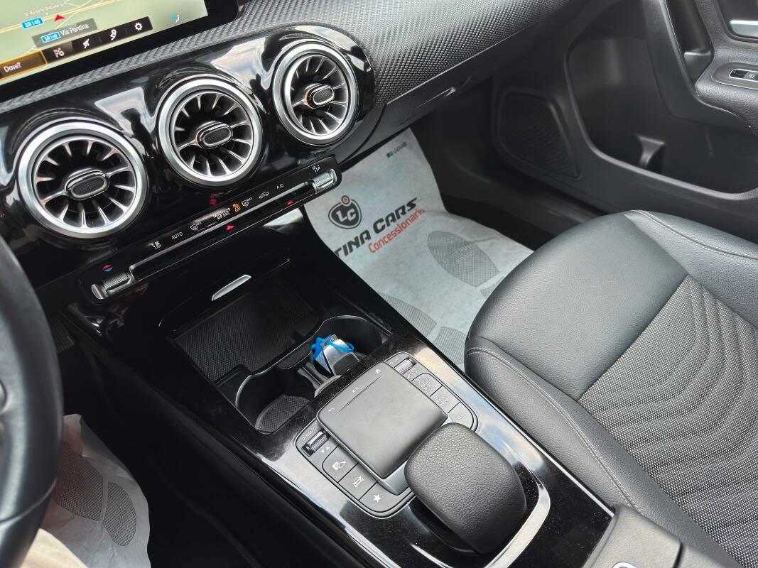 Mercedes Classe A 180 d Business AUTOMATICA con CarPlay