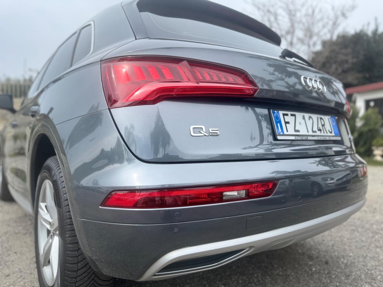 Audi Q5 40 TDI quattro S tronic Business