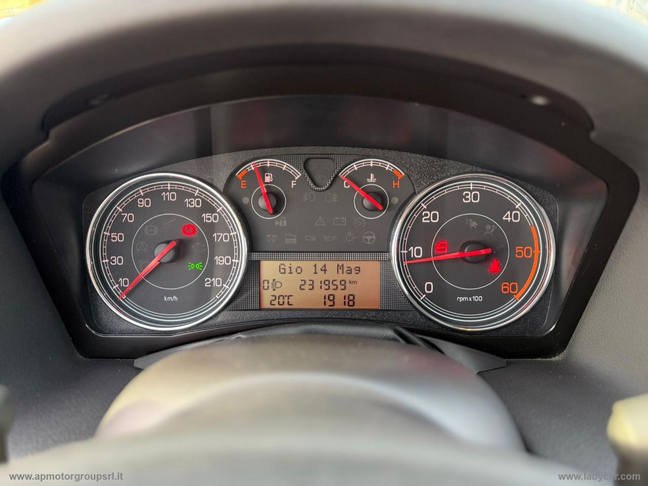 FIAT Croma 1.9 MJT Emotion