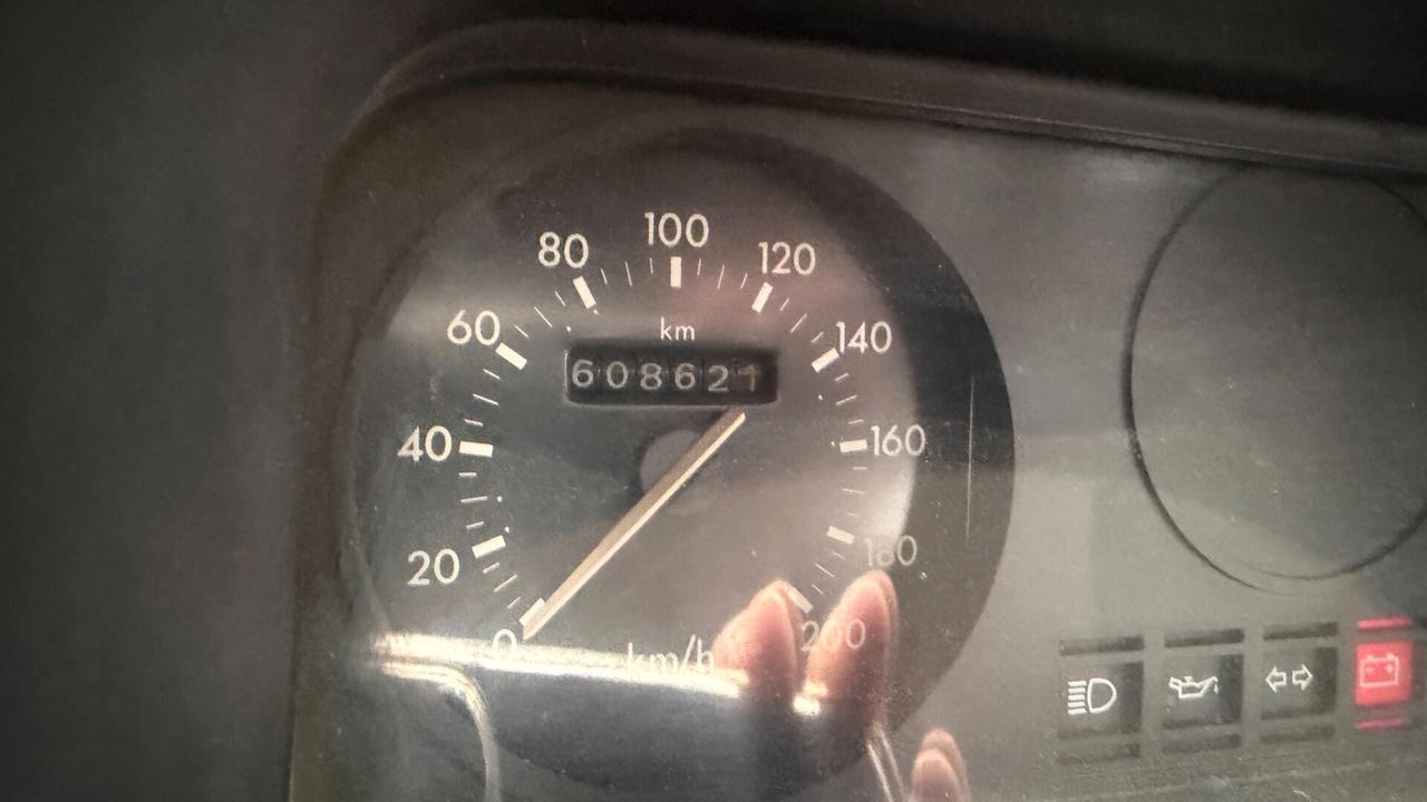 Ford Transit 120 2.5 diesel CASSONATO GEMELLATO DOPPIA RUOTA