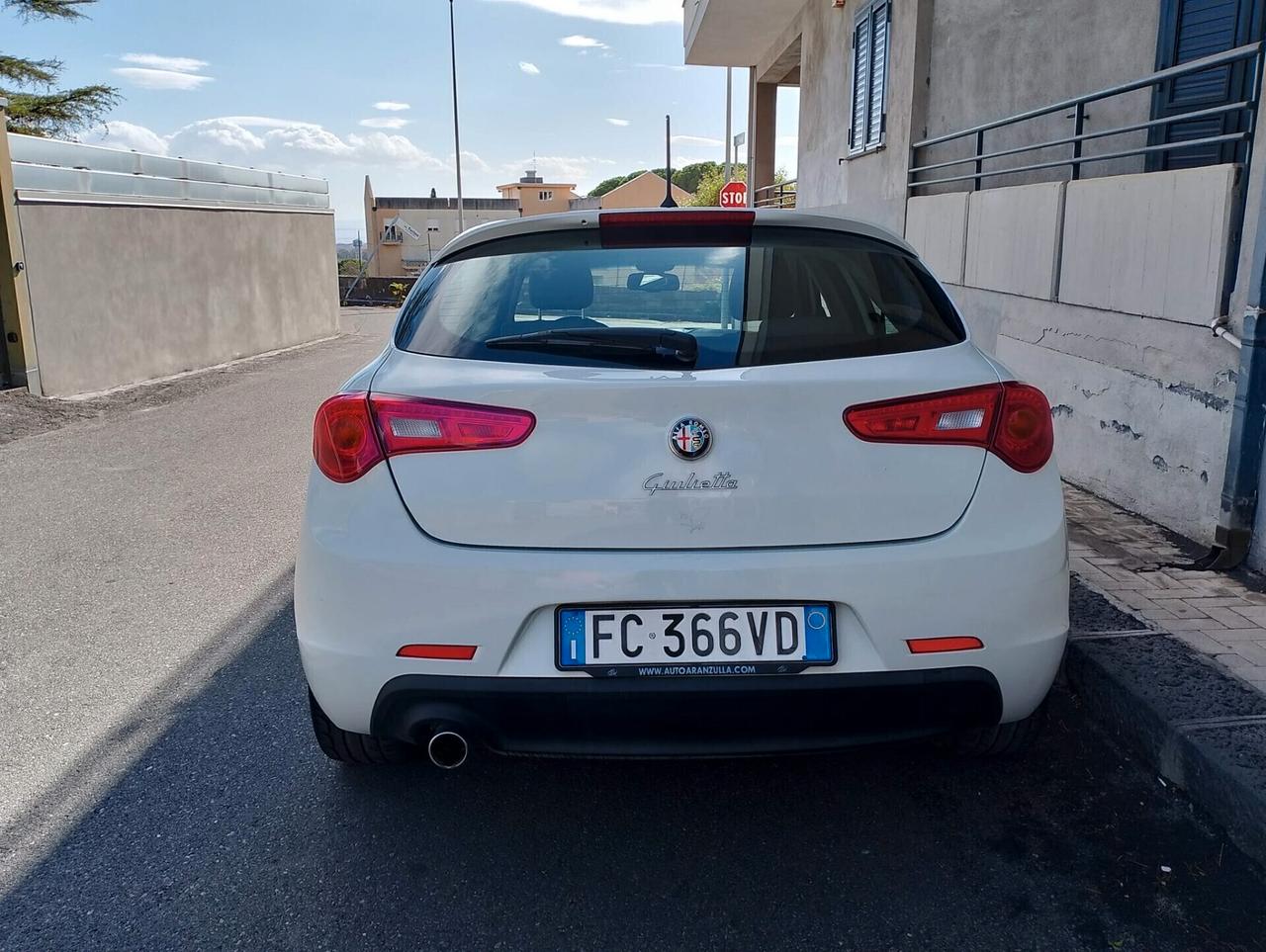 Alfa Romeo Giulietta 1.6 JTDm-2 120 CV Distinctive