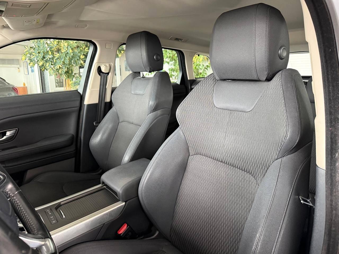 EVOQUE 4WD 2.0 TD4 150 CV AUTOMATICO MOD. BUSINESS PREMIUM PURE