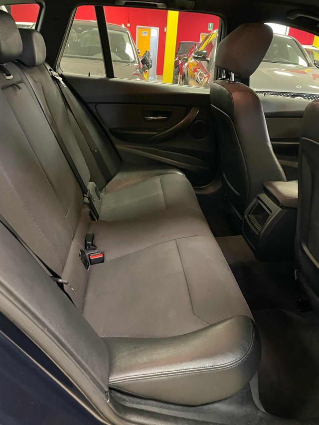 BMW 320 d Touring *AUTOMATICA/PELLE/XENO/PDC*
