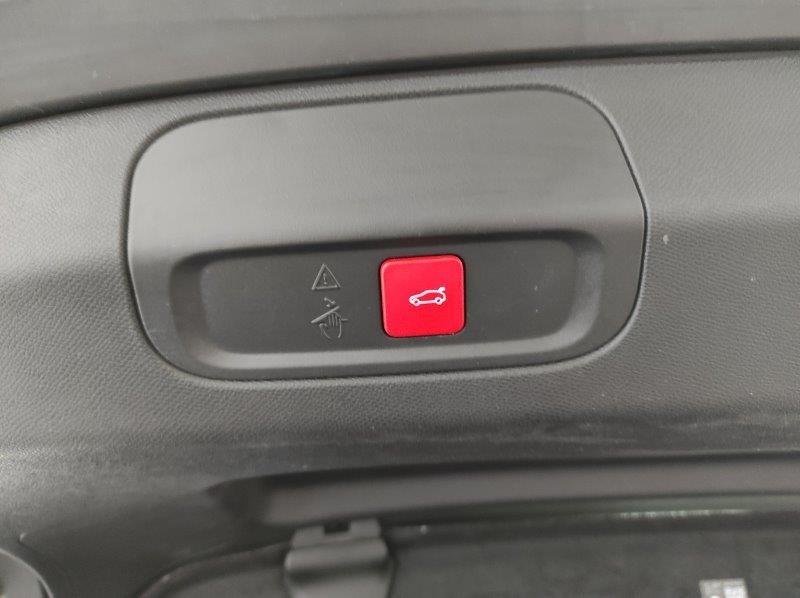 PEUGEOT 408 - 408 Hybrid 136 e-DCS6 GT
