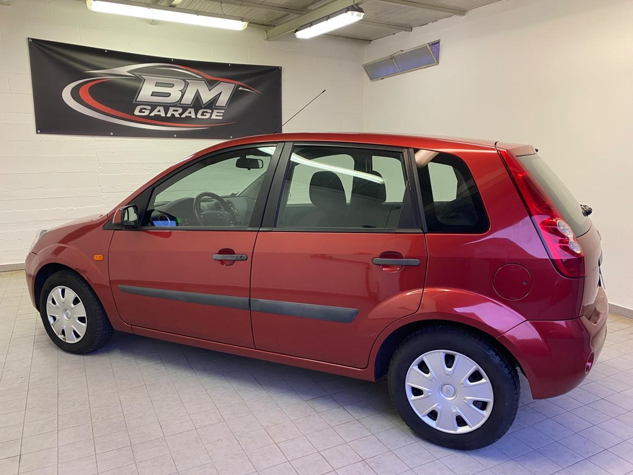 Ford Fiesta 1.4 16V 5p. Ghia