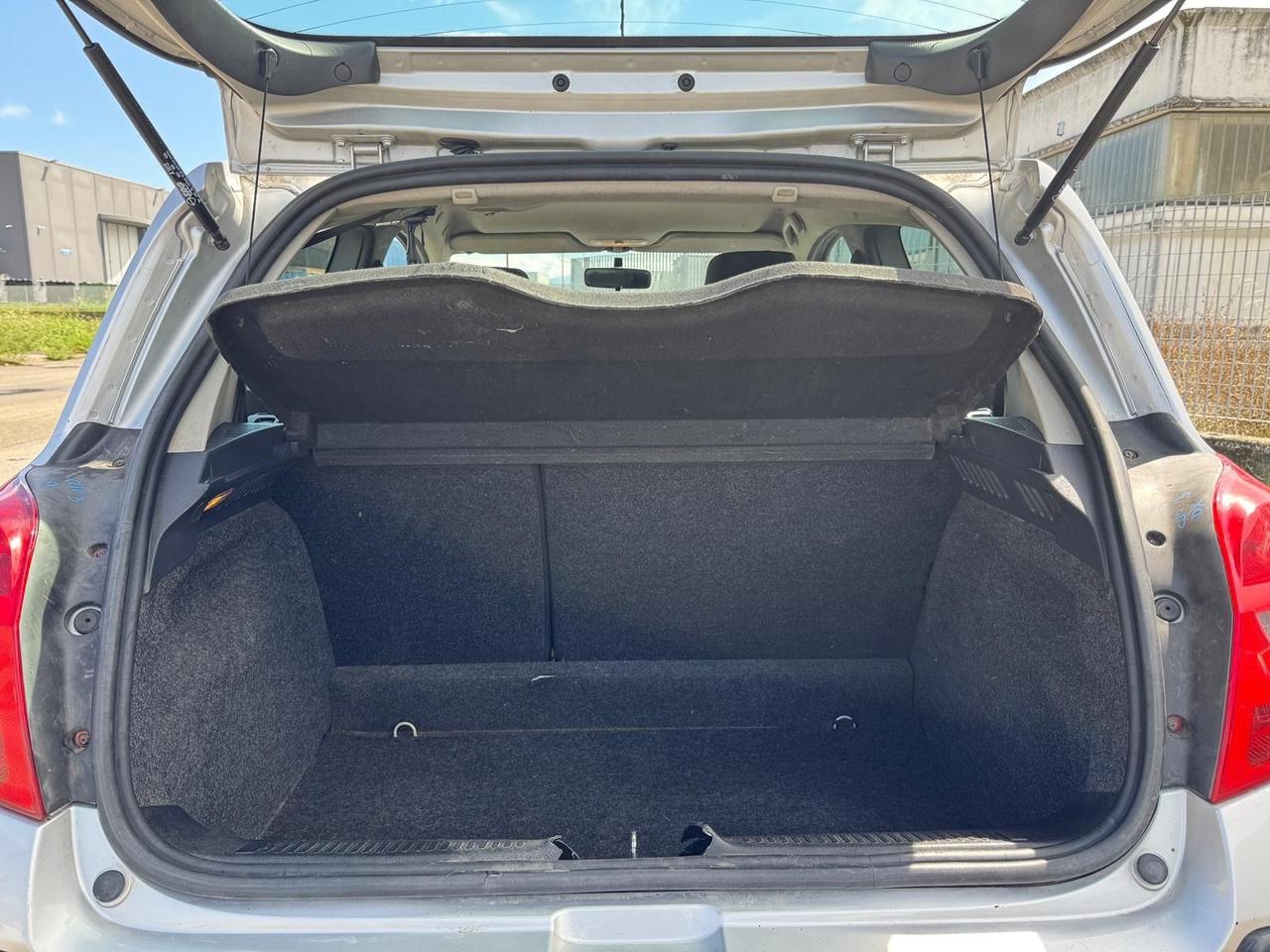 Renault Clio 1.2 16V 3 porte Luxe