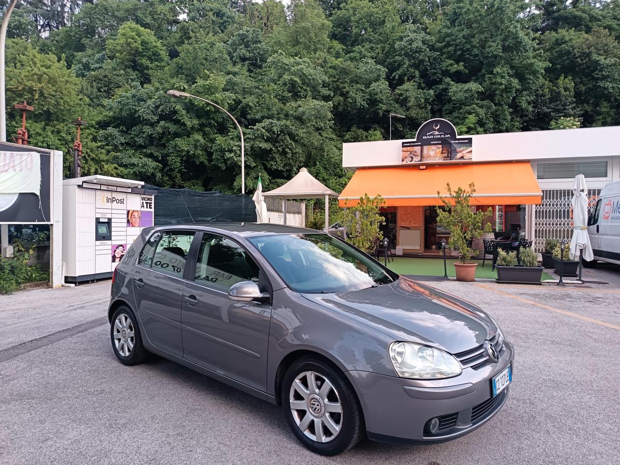 Volkswagen Golf Benz anno 2006 ok neo patente z