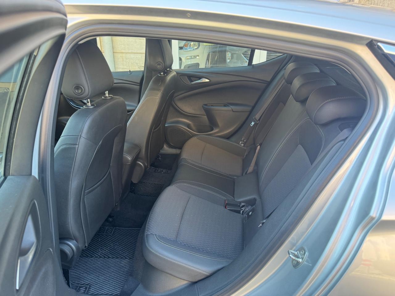 Opel Astra 1.6 CDTi 110CV Innovation