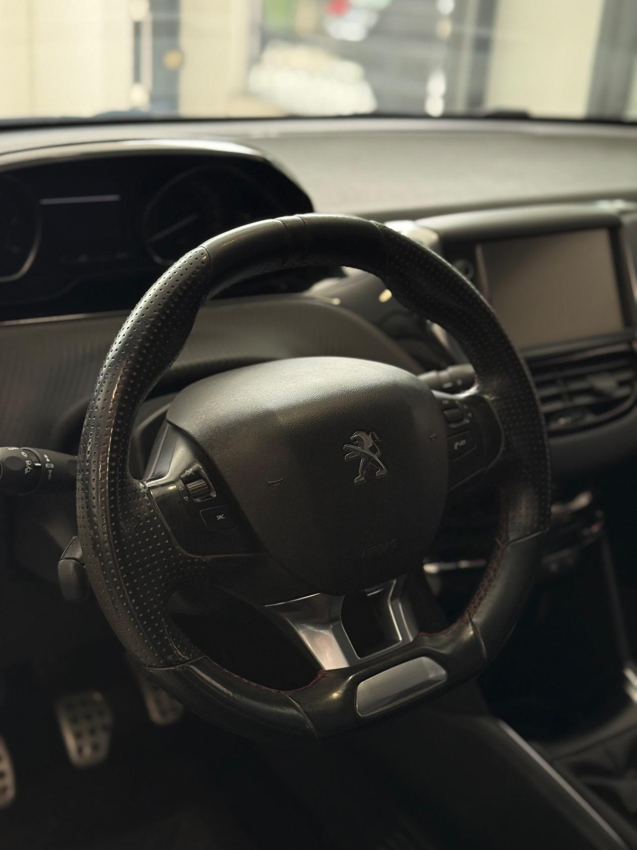 Peugeot 208 BlueHDi 100 5 porte GT Line