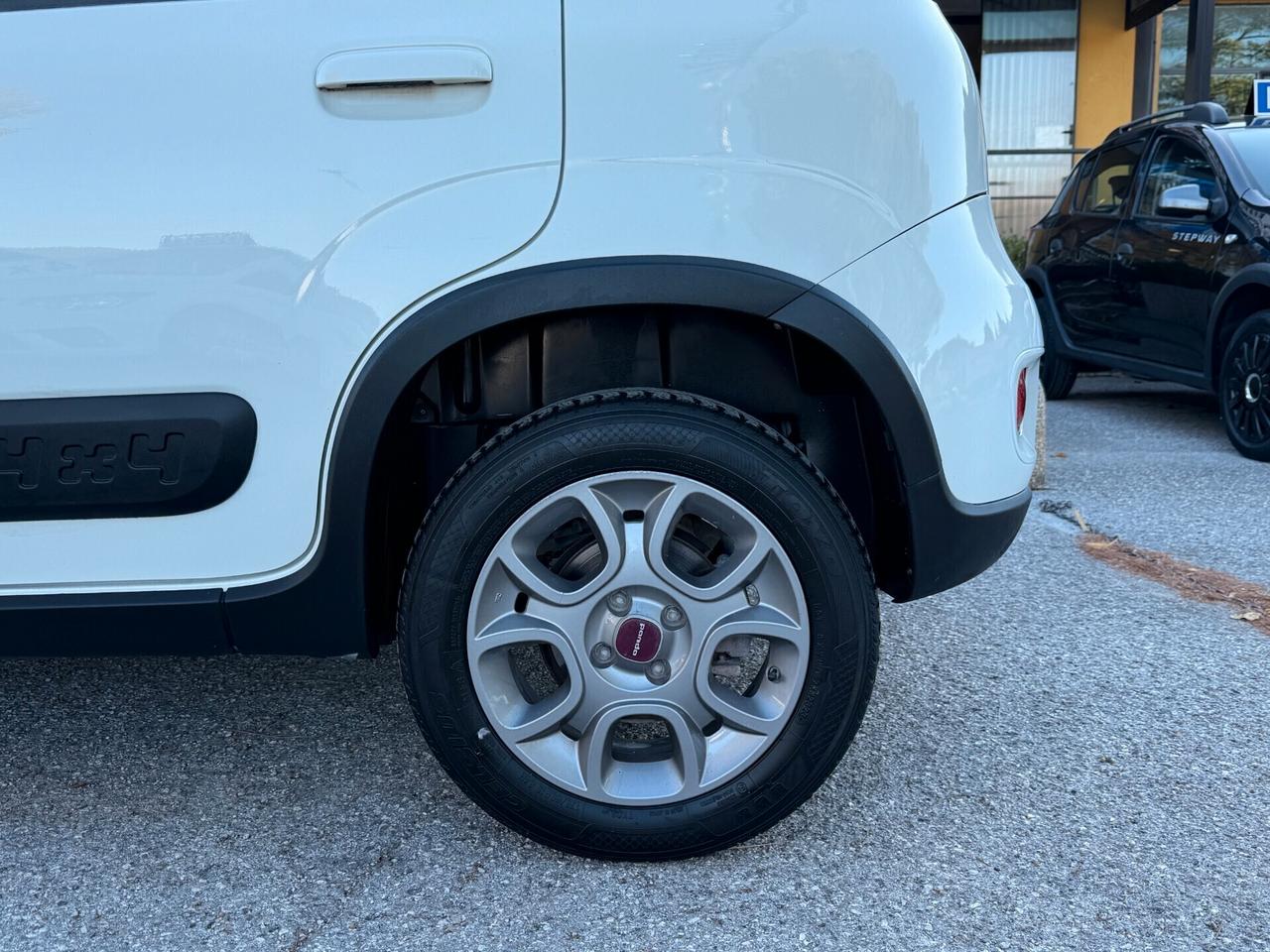 "UNA CHICCA " Fiat Panda 1.3 MJT 4x4 Antartica