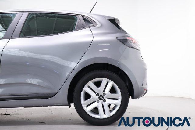 RENAULT Clio SCE 65 CV 5 PORTE EVOLUTION FARI LED NEOPATENTATI