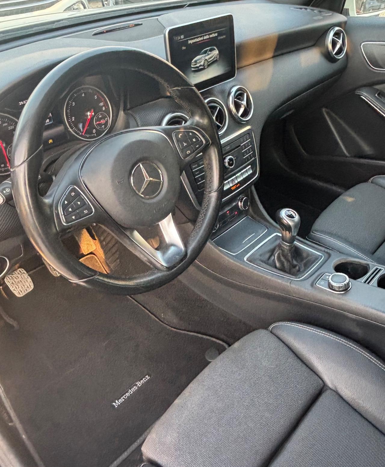 Mercedes-benz A 180 d Premium Restayling