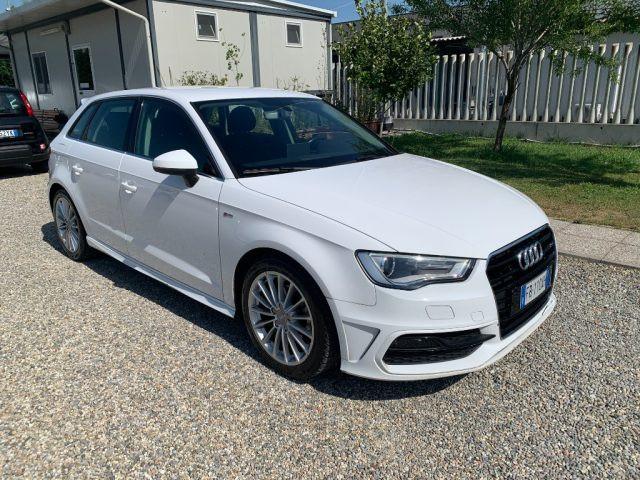 AUDI A3 SPB 1.6 TDI S-LINE Admired