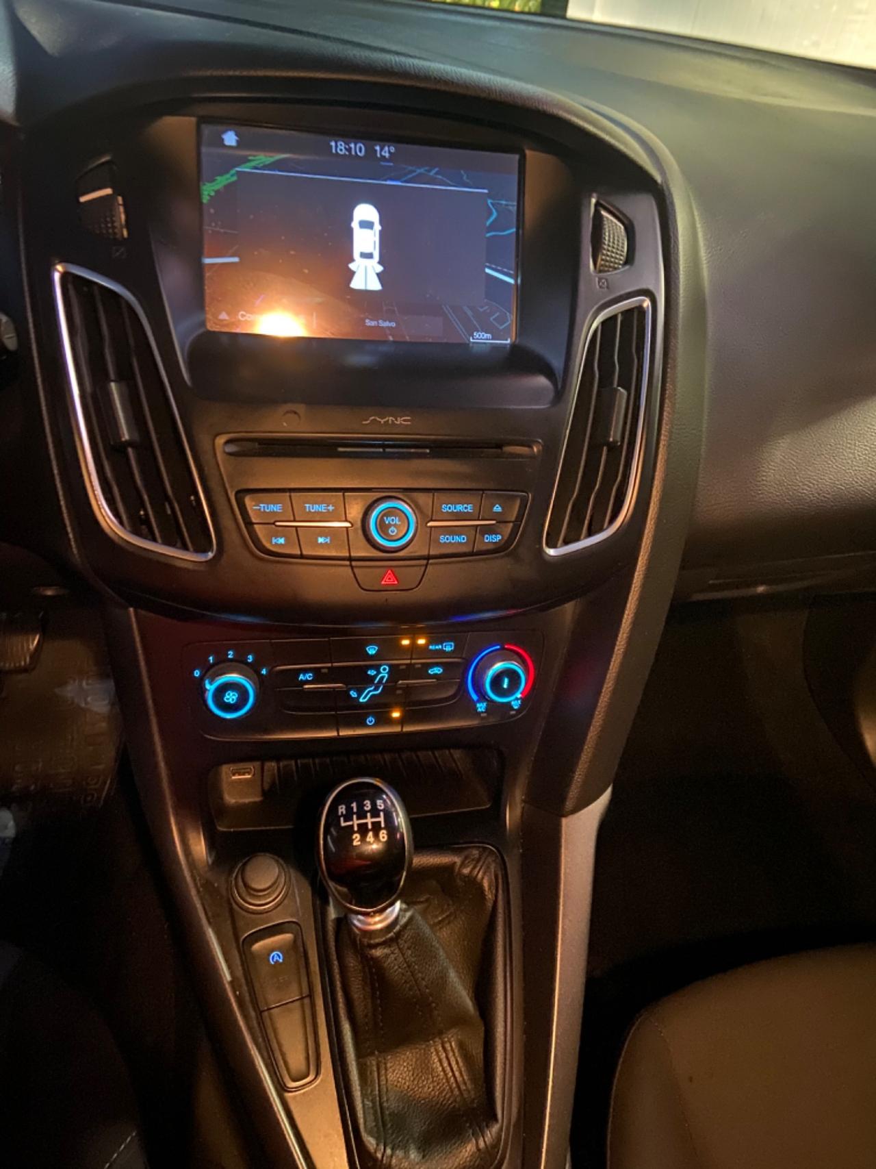 Ford Focus 1.5 TDCi 95 CV SW nuova garanzia12