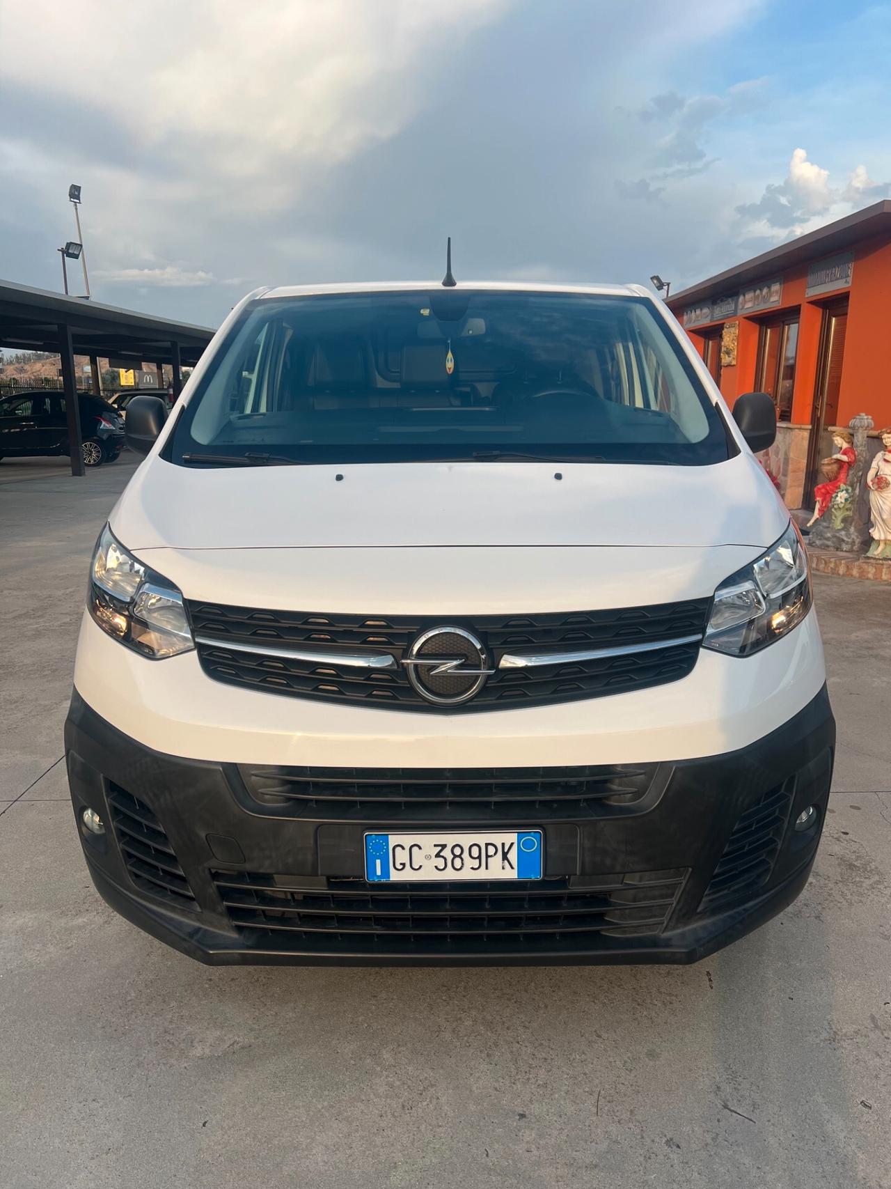 Opel Vivaro 1.5 120cv L2H1