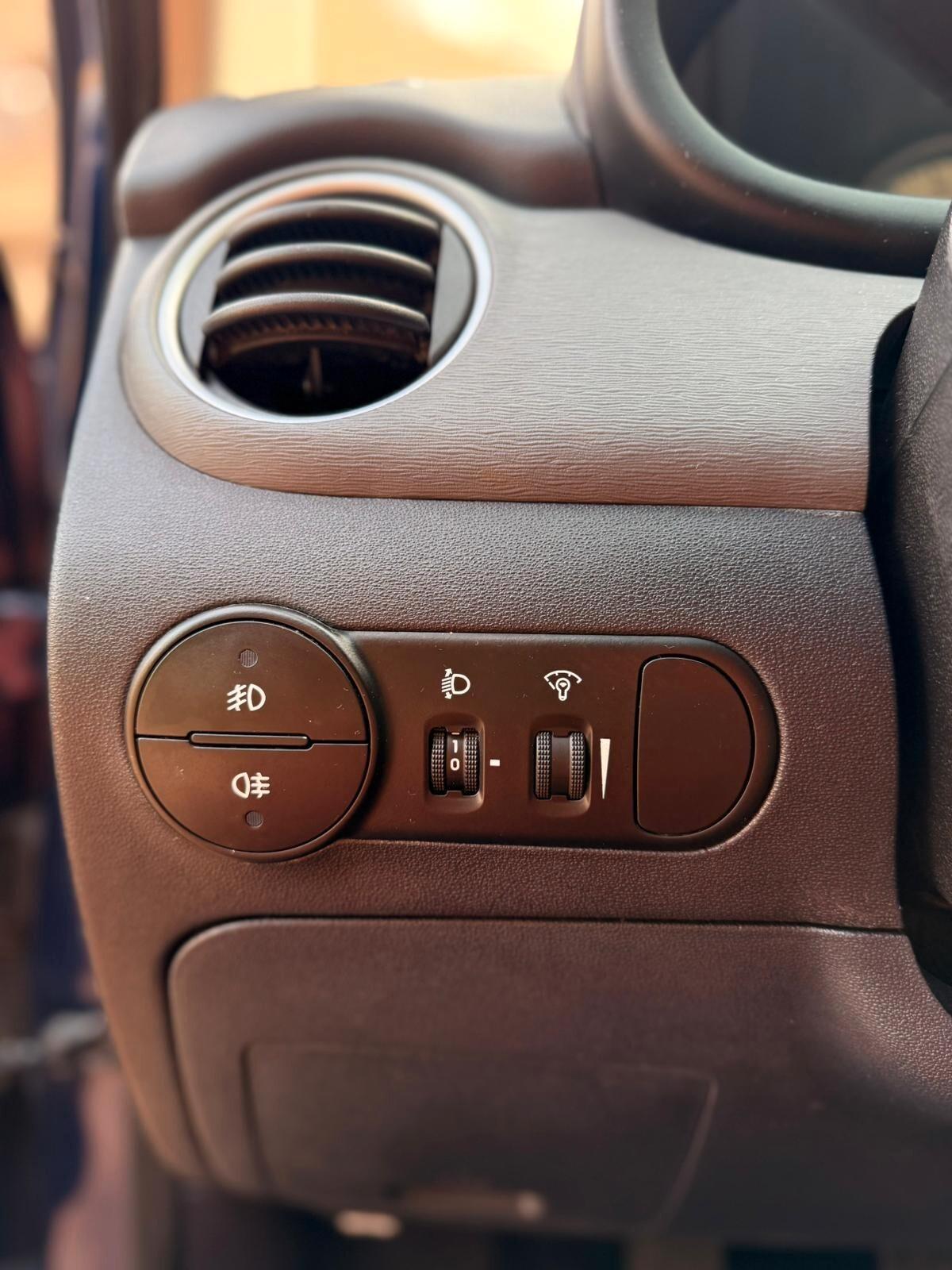 Hyundai i10 1.1 12V BlueDrive GPL
