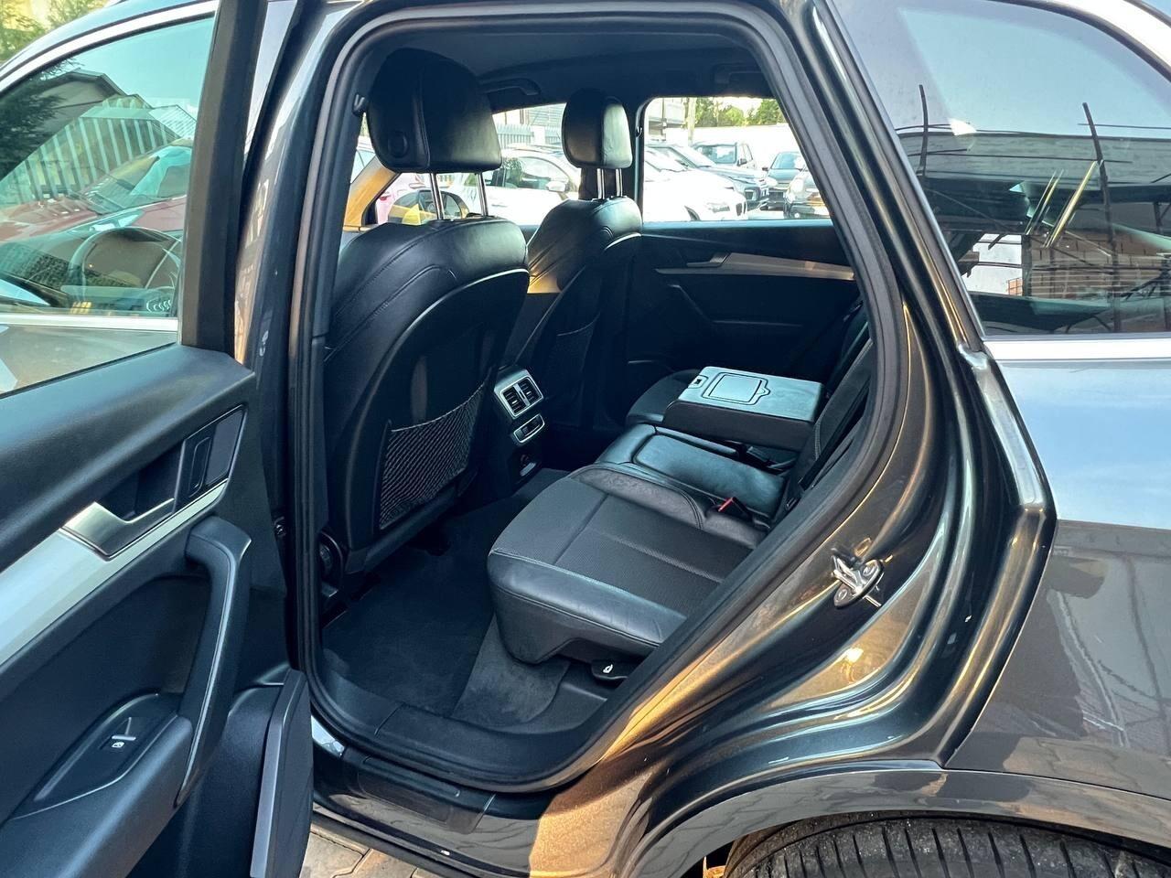 Q5 40 2.0 tdi Busines Sport quattro 190cv s-tronic