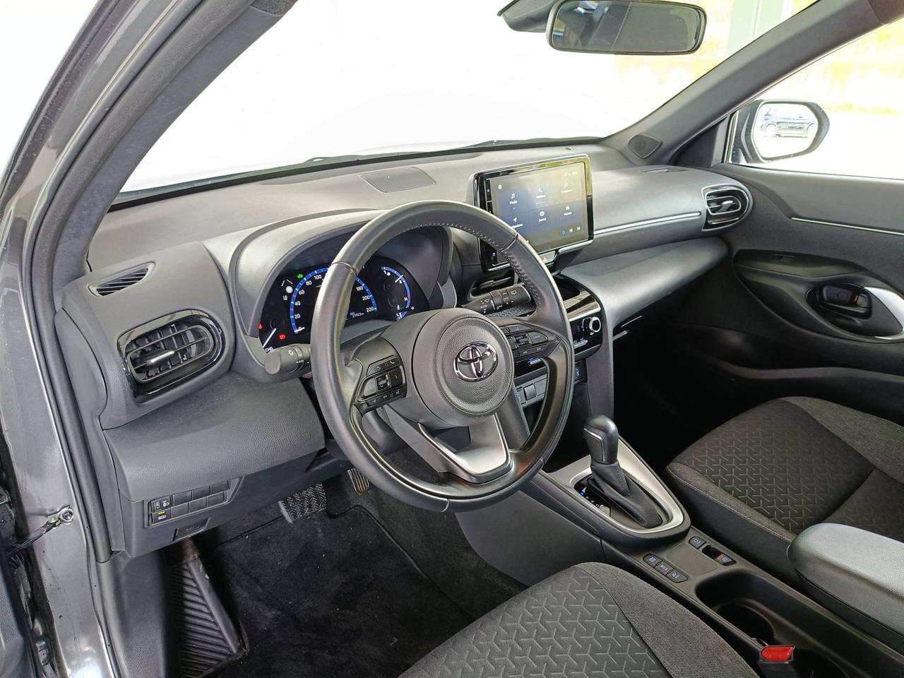 TOYOTA Yaris Cross - MY '22