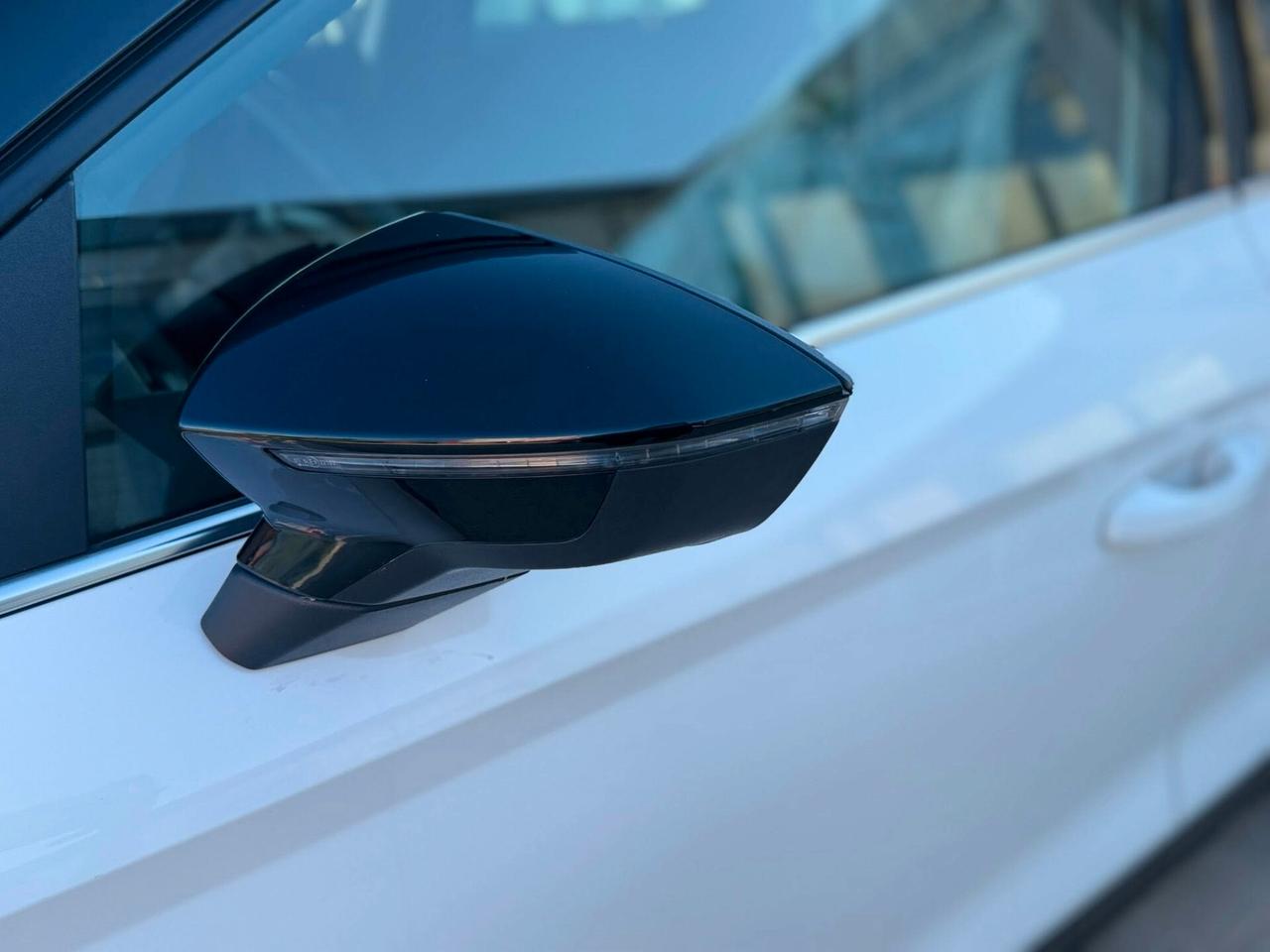 Seat Arona 1.0 TGI FR OK NEOPATENTATI
