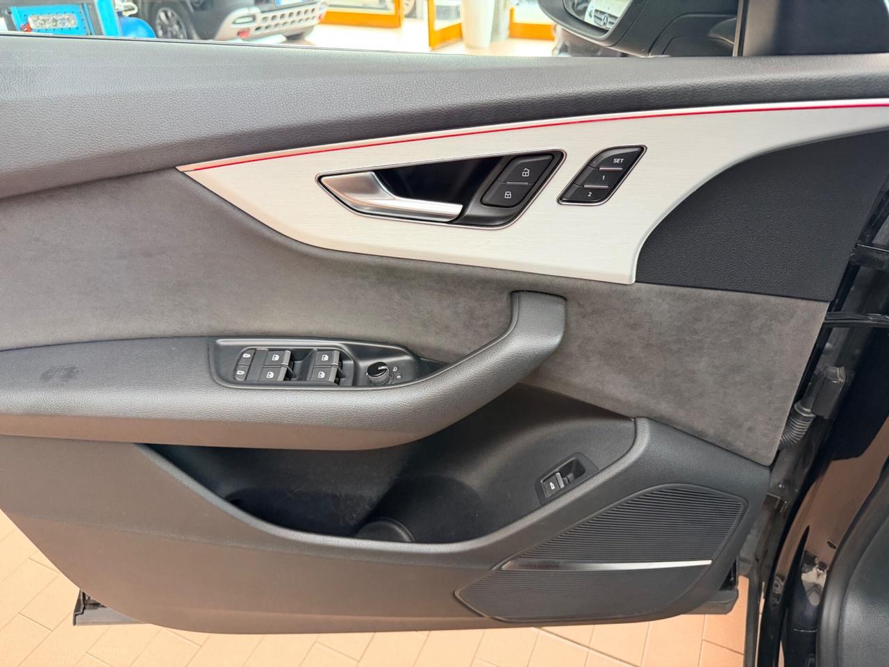 Audi Q8 3.0TDI 286cv S-Line Quattro E6