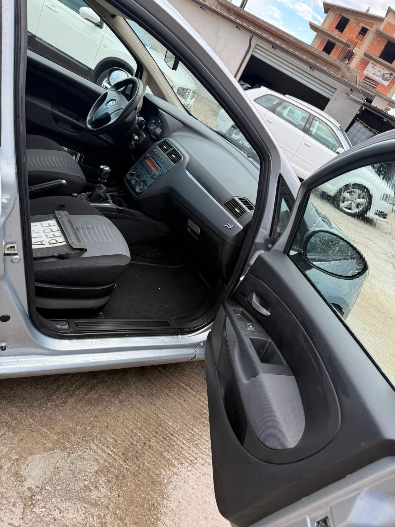 Fiat Grande Punto 1.3 MJT 90 CV 5 porte Dynamic