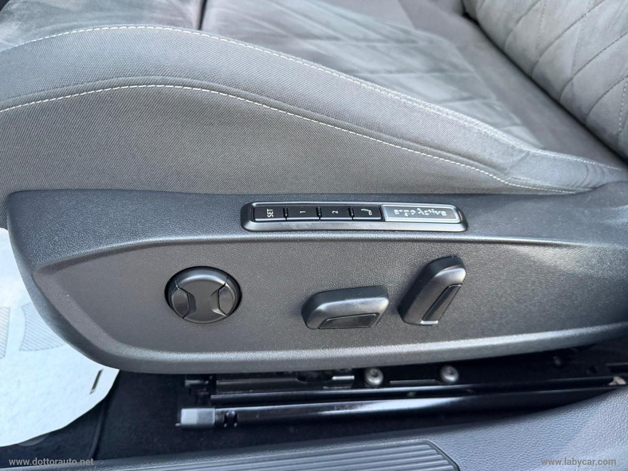 VOLKSWAGEN Golf 2.0 TDI DSG SCR Style