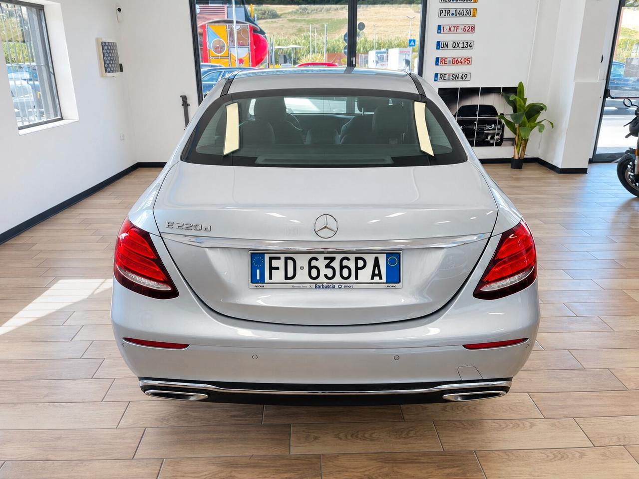 Mercedes-benz E 220 BlueTEC Sport 9G-TRONIC