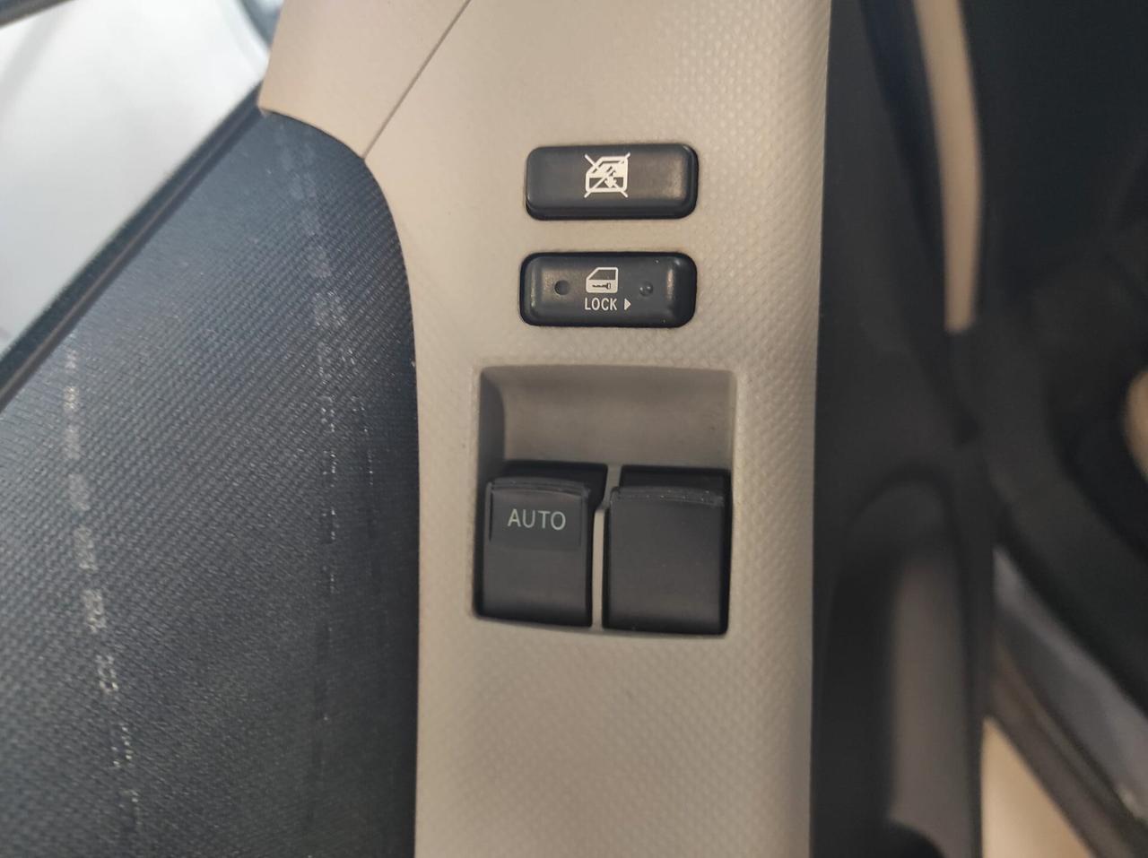 Toyota Yaris 1.3 5 porte Navi