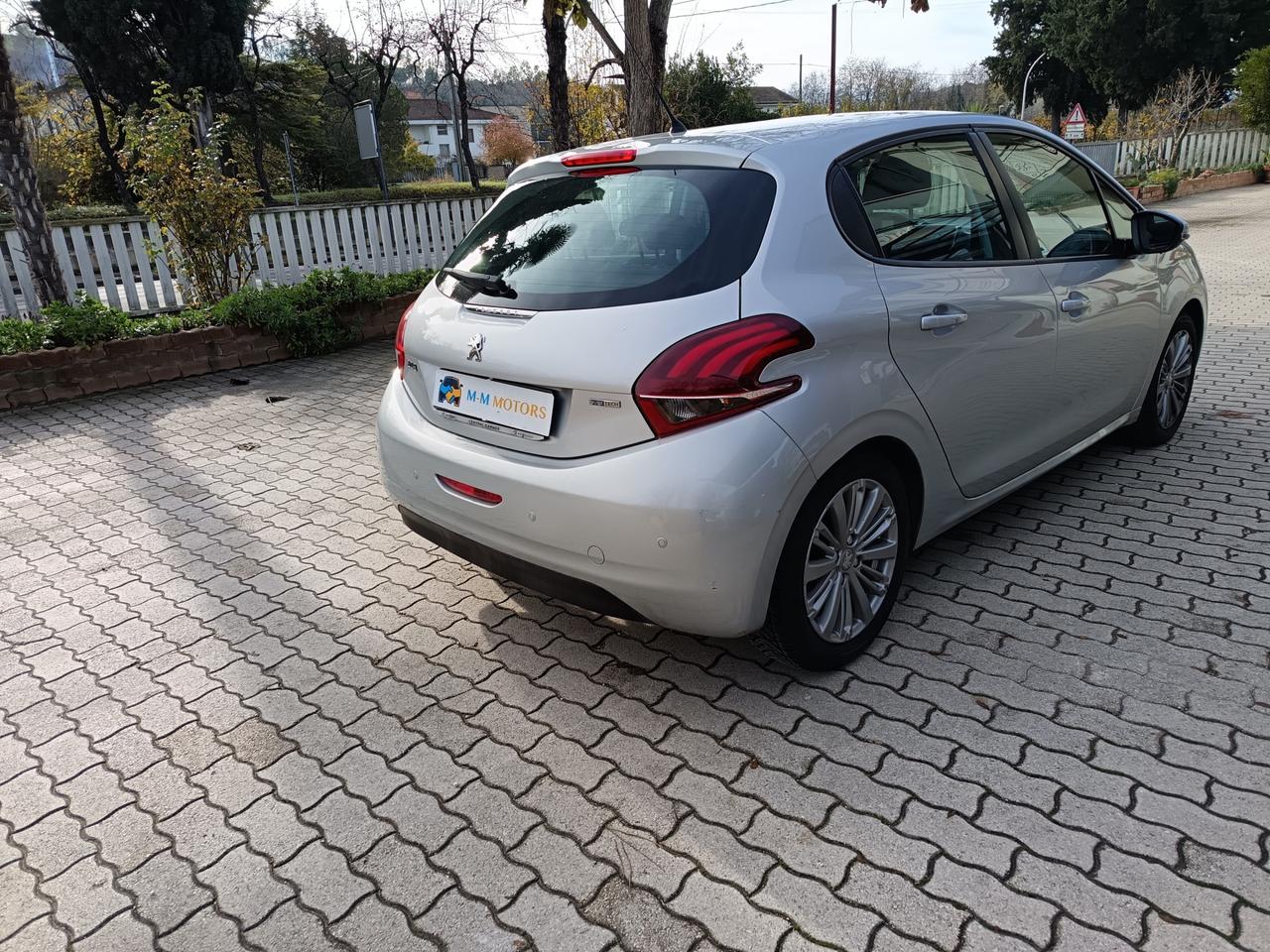 PEUGEOT 208 1° serie PureTech 82 5p. GPL Allure