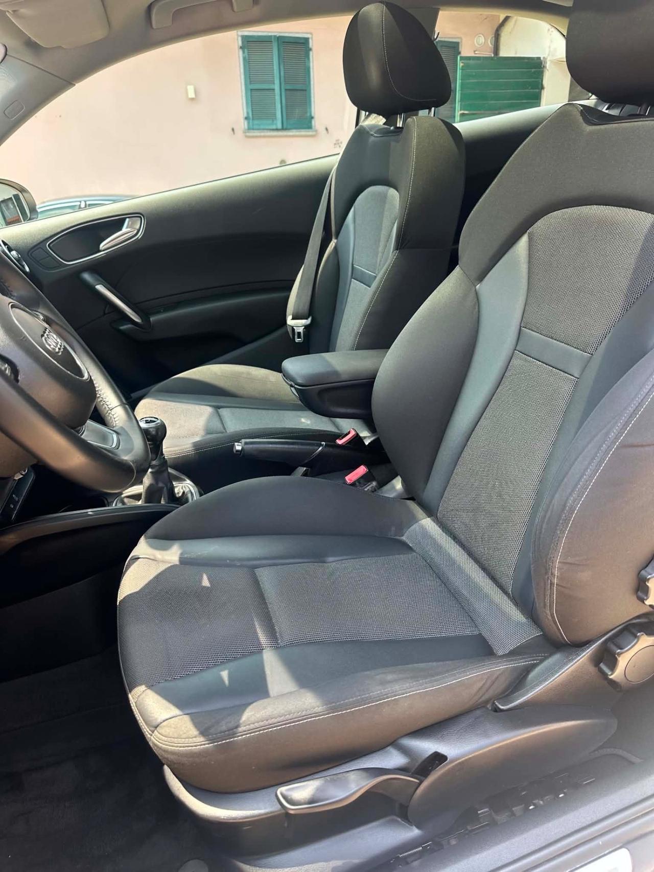 Audi A1 1.6 TDI TETTO KMCERT GARANZ UNICOPR