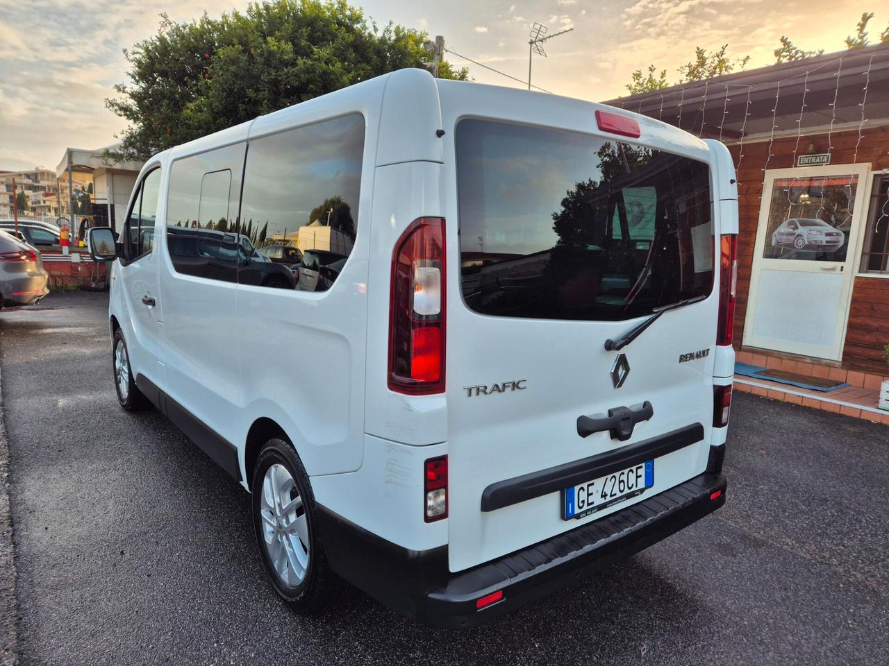 Renault Trafic T29 2.0 dCi 120cv Energy