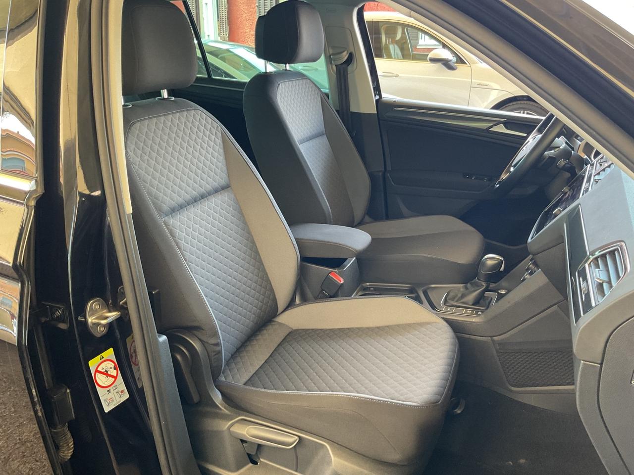 Tiguan 2.0 TDI 150 CV- DSG R-Line-iva esp-unipro