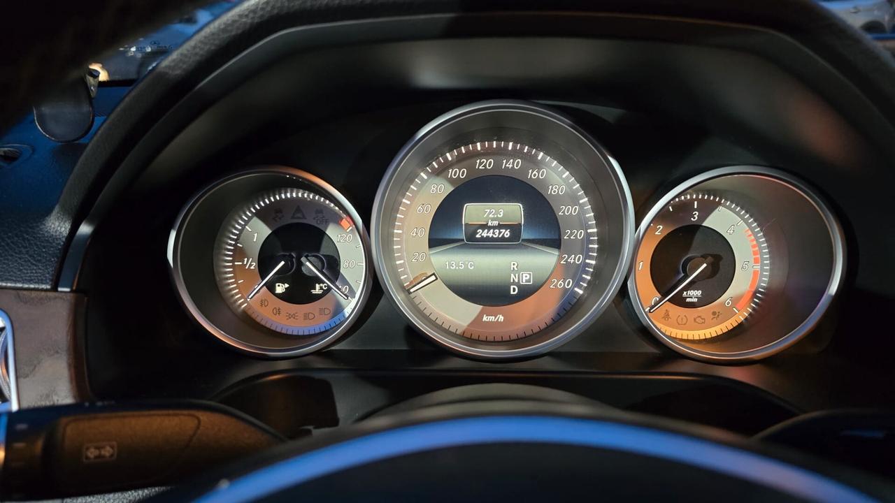 Mercedes-benz E 350 BlueTEC 4Matic Automatic Premium