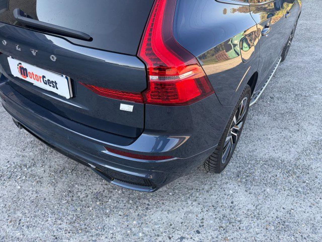 Volvo XC60 T6 Recharge Plug-in Hybrid AWD automatico Ultimate