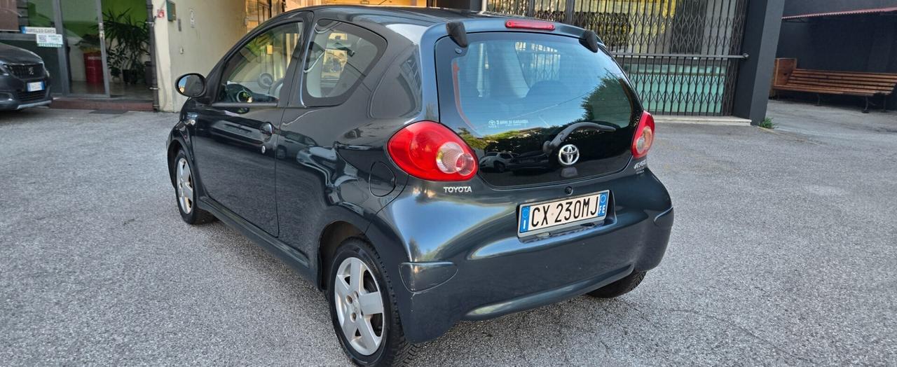 Toyota Aygo 1.0 12V VVT-i 3 porte Sol