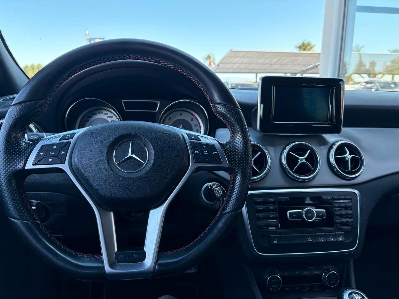 Mercedes-benz GLA 200 CDI d PREMIUM 6mt