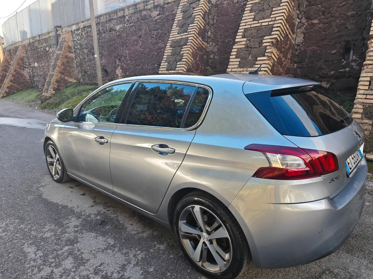 Peugeot 308 1.6 e-HDi 115 CV Stop&Start Business