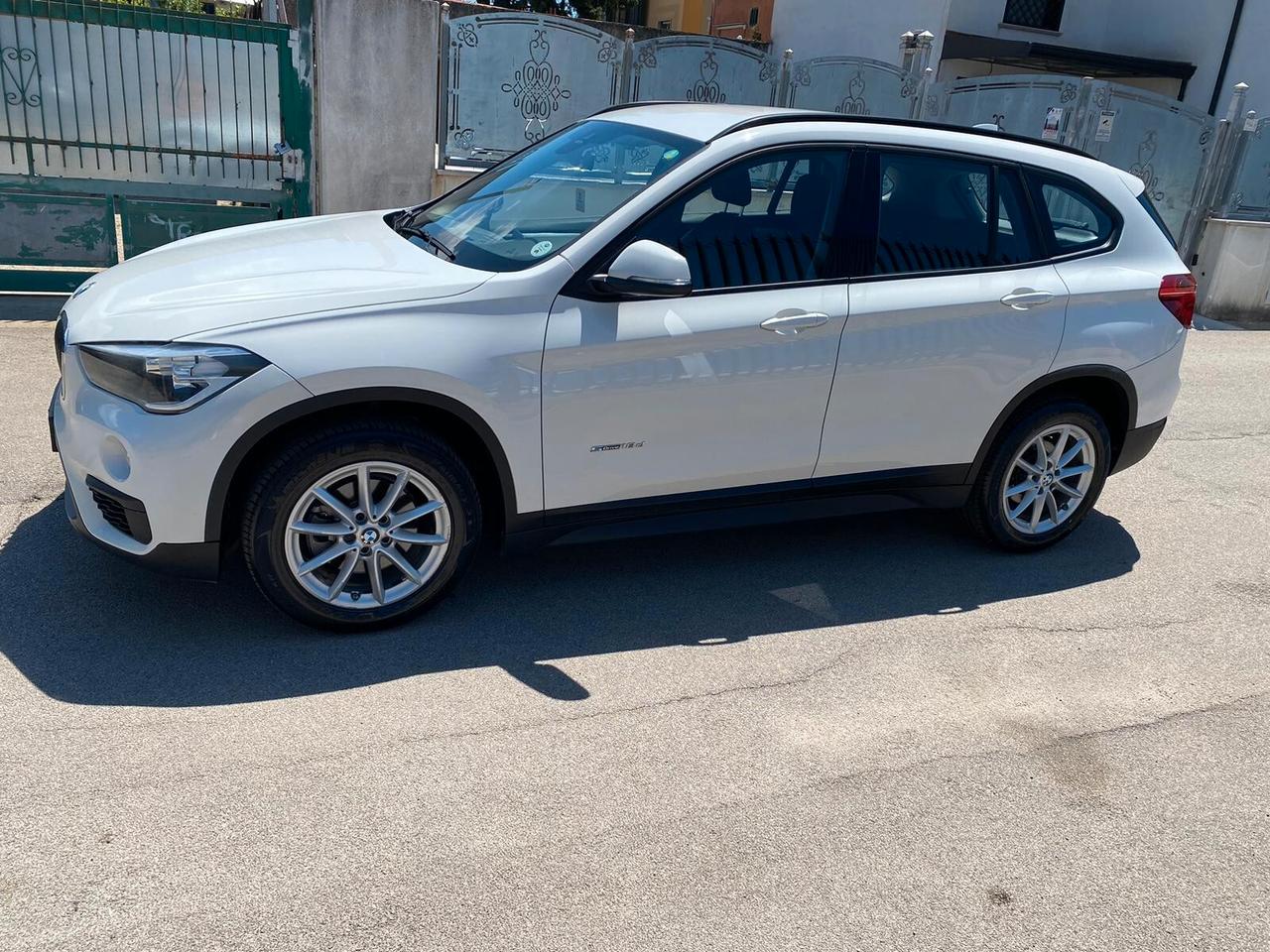 Bmw X1 sDrive18d Business ANNO 2017