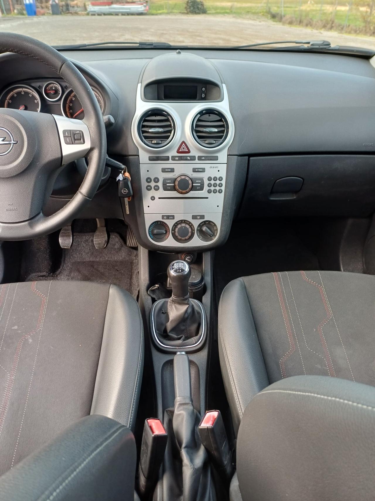 Opel Corsa 1.2 85CV 5 porte GPL-TECH Edition