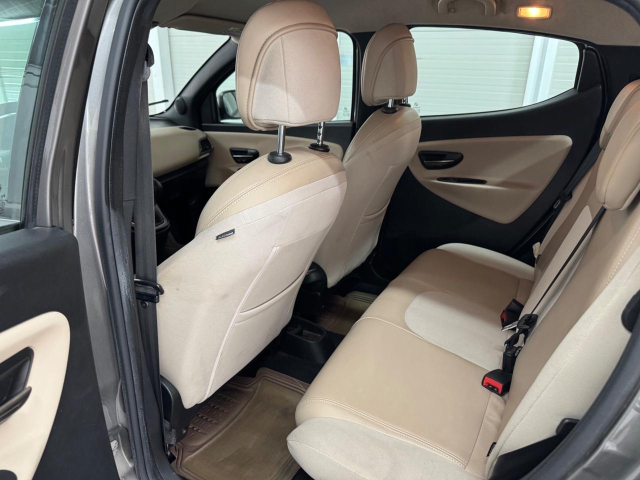 Lancia Ypsilon 1.3 MJT 16V 95 CV 5 porte S&S Elle