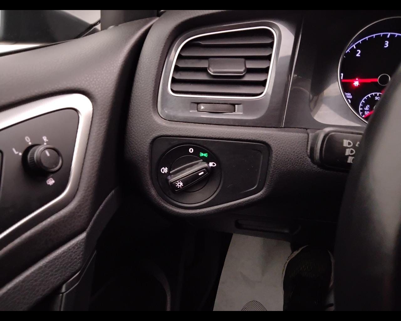 VOLKSWAGEN Golf VII 2017 5p - Golf 5p 1.6 tdi Trendline 90cv