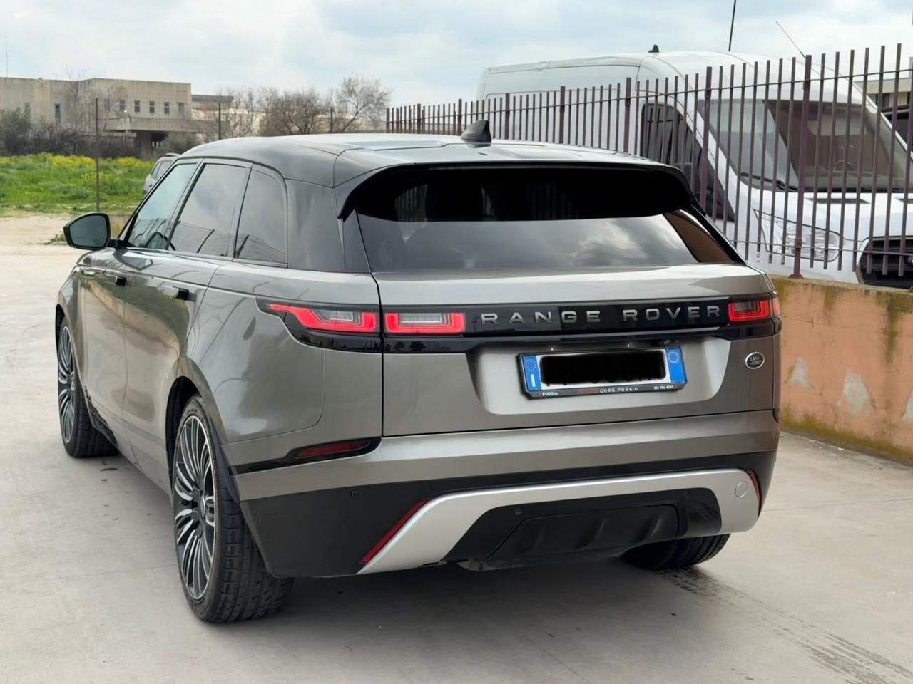 Land Rover Range Velar 2.0D I4 240 CV R-Dynamic