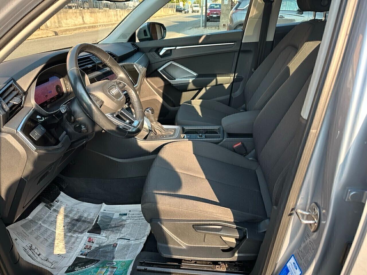 Audi Q3 35 2.0 Tdi 150CV S-tronic *Tetto Panoramico*