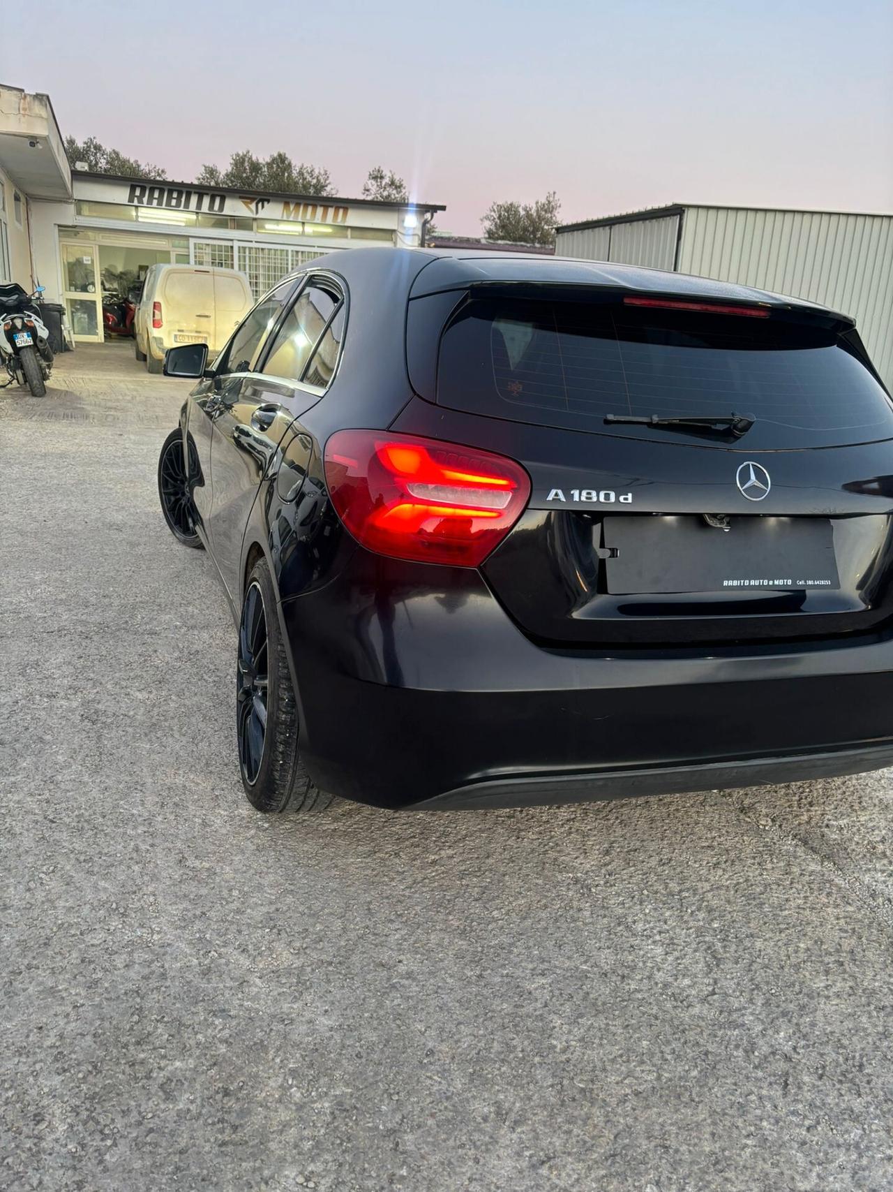 Mercedes-benz A 180 d Premium