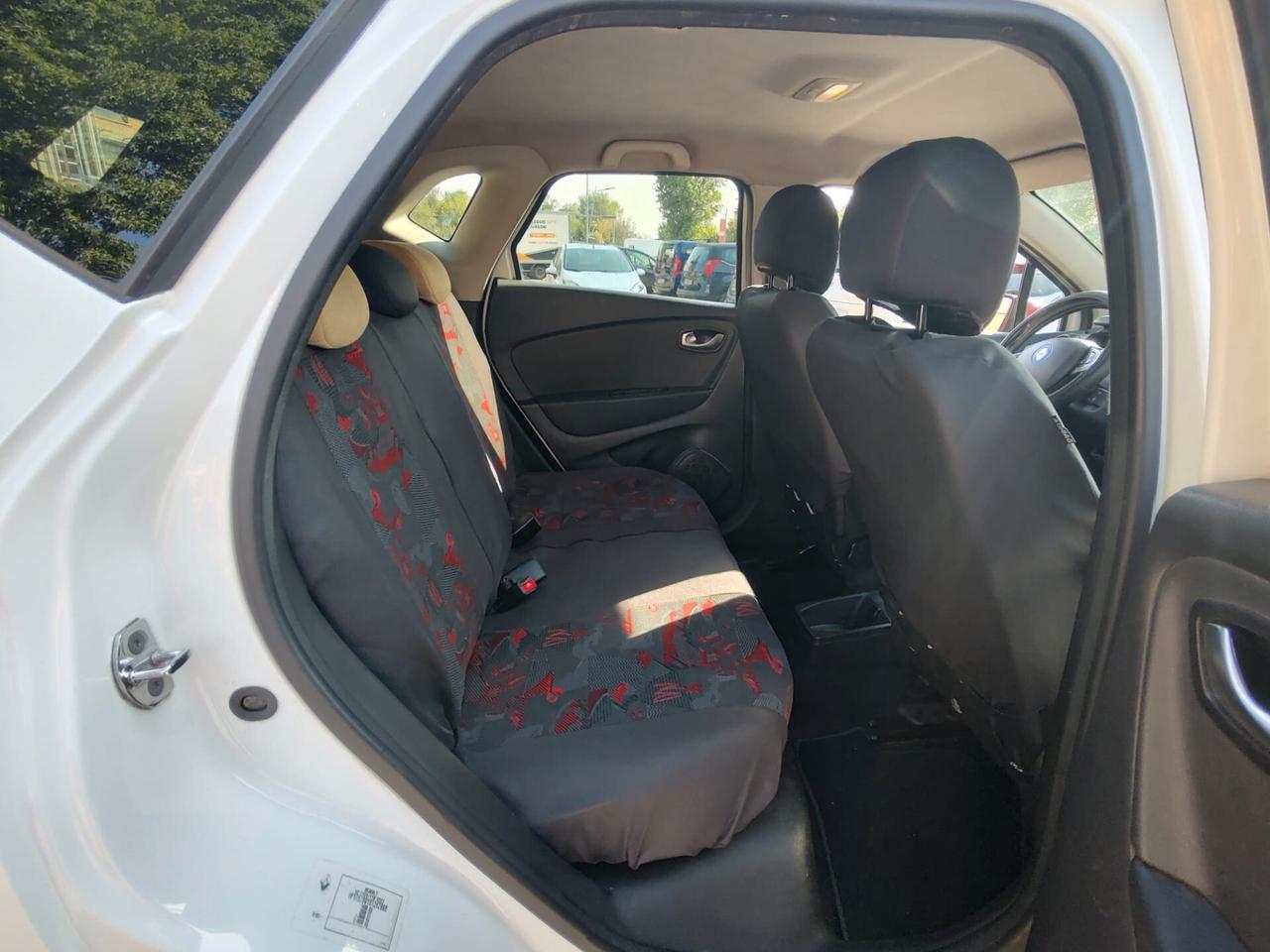 Renault Captur TCe 12V 90 CV Sport Edition (66 KW), OK NEOPATENTATI