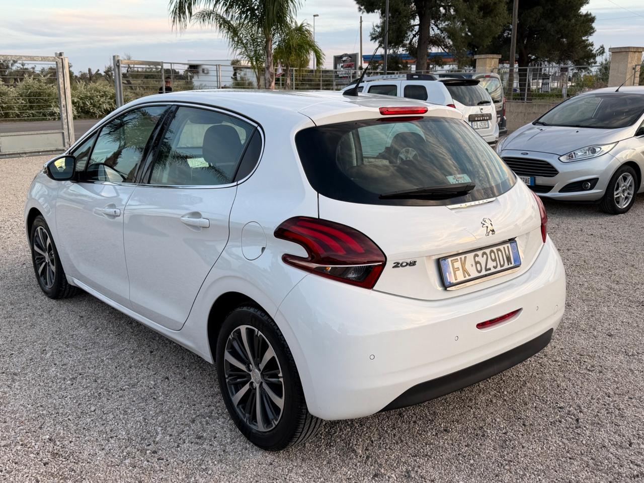 Peugeot 208 BlueHDi 75 5 porte Allure